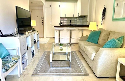 Sotogrande Apartment | Apartamento Junto al mar con Increíbles Vistas y Amplia Terraza en Sotogrande