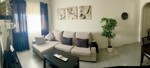 Bormujos Apartment | Apartamento Liru Bormujos 3, a 5 minutos de Sevilla