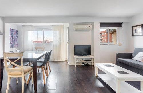 La Malva-rosa Apartment | Apartamento Malvarrosa