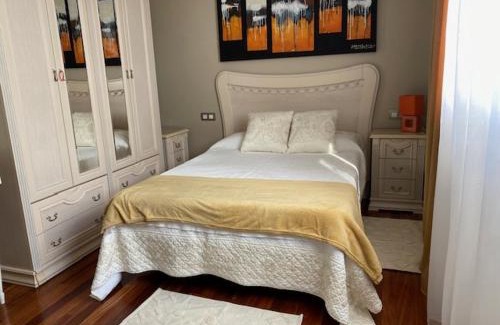 Erandio Apartment | APARTAMENTO NIK en casa chalet con parking y jardin