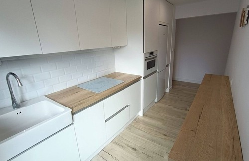 Castaneda Apartment | Apartamento reformado Cabarceno