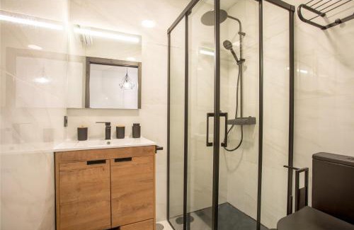 Montijo Apartment | Apartamento Suite Puerta del Sol II