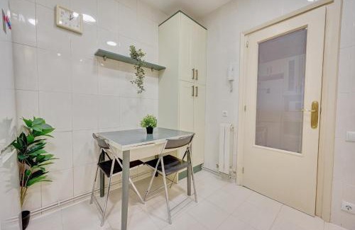 Logrono City Centre Apartment | Apartamento Tempranillo Logroño by Clabao