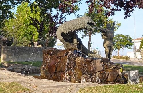 Calzadilla House | APARTAMENTO TURÍSTICO EL ESQUILÓN