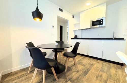 Leon Apartment | Apartamentos Identia Sport by gaiarooms