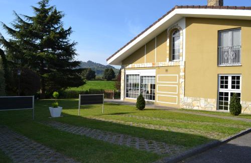 Periurbano - Rural Apartment | Apartamentos Puerta de Gijon