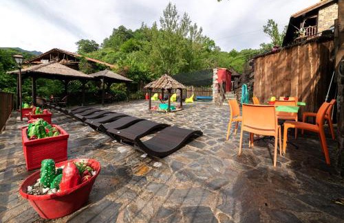 Camaleno House | Apartamentos Rurales & Spa La Bárcena