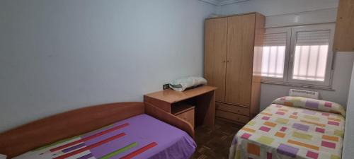 Oeste Apartment | Apartamentos Salamanca Plaza Del Oeste 4 dormitorios, 2 baños , Parking