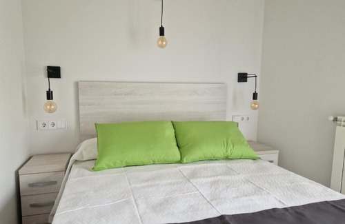 Panes Apartment | Apartamentos Villa de Panes - La Plaza