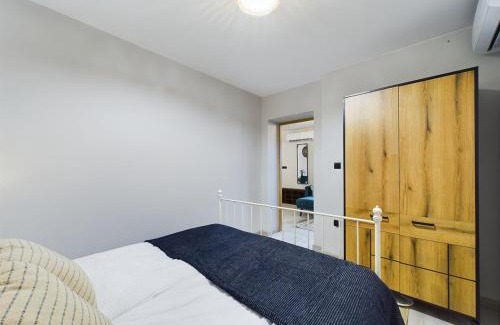 Radom House | ApartamentySnu, Dom na Przedmieściu