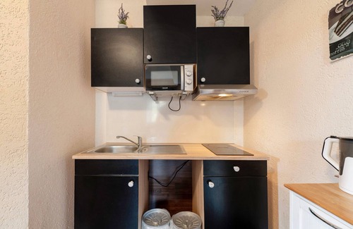 Thaleischweiler-Froschen Apartment | Apartment '8' with Shared Garden and Wi-Fi