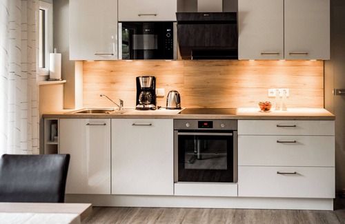 Bad Peterstal-Griesbach Apartment | Apartment 'Schwarzwald' with Mountain View, Private Terrace and Wi-Fi