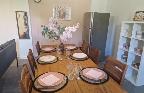 Saint-Hilaire-de-Brethmas Apartment | Apartment with swimming pool, wifi