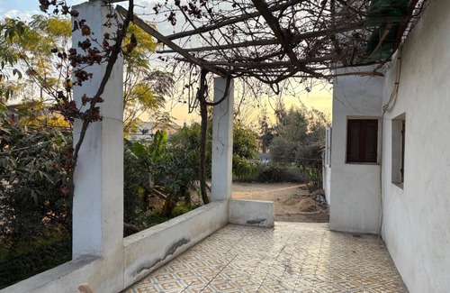 Al Husayniyah Apartment | Apartment in a village