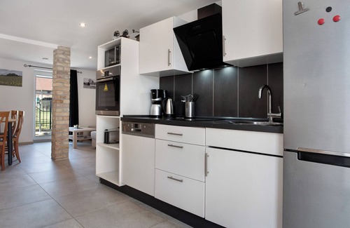 Schmatzin Apartment | Apartment '1' with Private Terrace, Private Garden and Wi-Fi