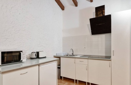 Catarroja Apartment | Apartment '2 Dormitorios Centrico' with Wi-Fi and Air Conditioning