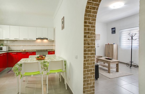 Vecindario Apartment | Apartment “2A Francesca” close to the Sea with Wi-Fi & Fans