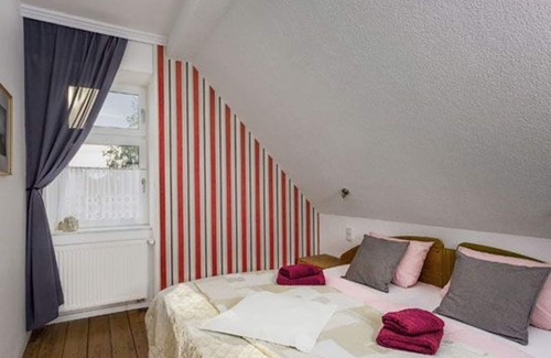 Droyßig Apartment | Apartment 2nd floor - station Droyßig - stay in the monument