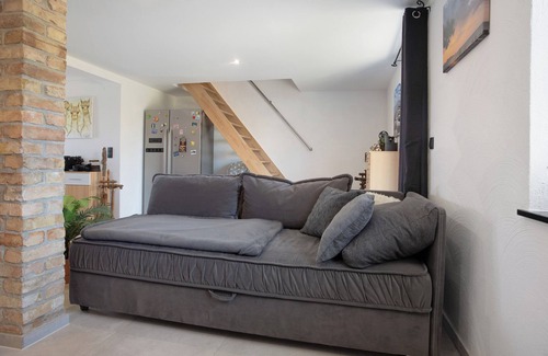 Schmatzin Apartment | Apartment '3' with Private Terrace, Private Garden and Wi-Fi