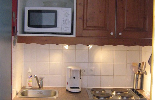 Montgellafrey Apartment | APARTMENT 4 pers/300m OF BALNEOTHERAPY AND SHOPS