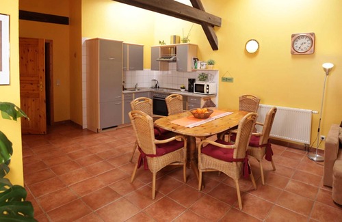 Behren-Luebchin Apartment | Apartment 4 - The dog - Holidays at the castle Duckwitz