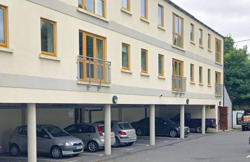 Letterfrack Cottage | Apartment 703 Letterfrack - sleeps 5 guests in 3 bedrooms