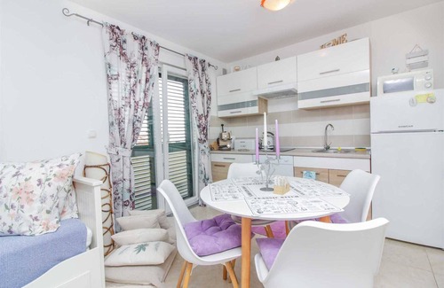 Nin Apartment | Apartment Aenona near Queen´s beach, Nin