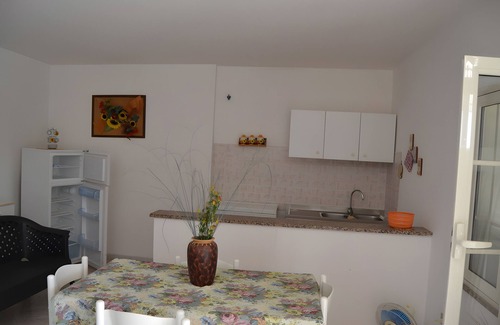 Marina di Novaglie Apartment | Apartment 'Alba Del Mare' with Sea View, Private Terrace and Shared Garden