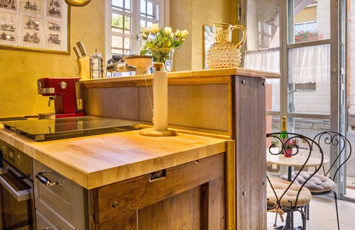 Bickensohl Apartment | Apartment 'Altes Rathaus' with Shared Garden