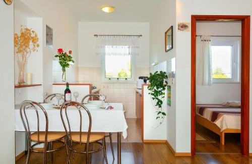 Milohnici Apartment | Apartment Andjelka by Interhome