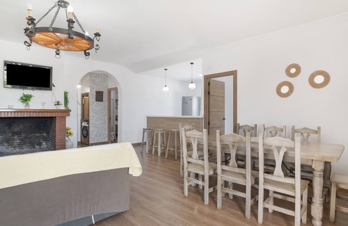 Prado del Rey Apartment | Apartment 'Arroyuelo' with Mountain Views, Wi-Fi and Air Conditioning