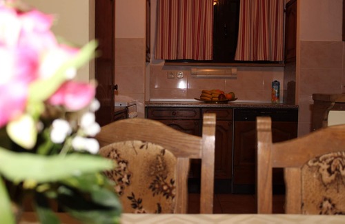 Popovici Apartment | APARTMENT BAULE WITH POOL