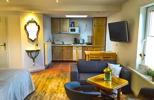 Zippendorf Apartment | Apartment beach time, lovingly furnished, quiet location on Lake Schwerin