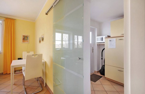 Mickhausen Apartment | Apartment 'Birkethof - Studio' with Mountain View, Private Terrace and Wi-Fi