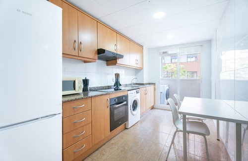 Catarroja Apartment | Apartment "Ca Vivi" with Private Terrace & Wi-Fi