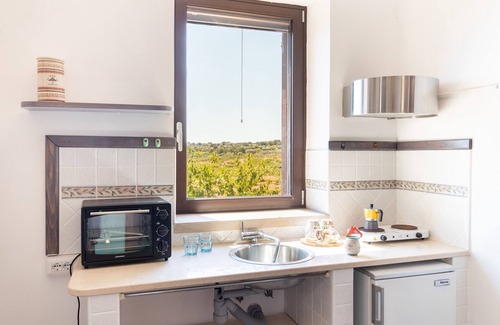 Alcanterini Apartment | Apartment 'Casa Rossa' with Private Terrace, Private Garden and Air Conditioning
