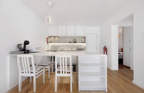 Baiona Apartment | Apartment 'Casa Da Praia' with Sea View, Wi-Fi and Air Conditioning