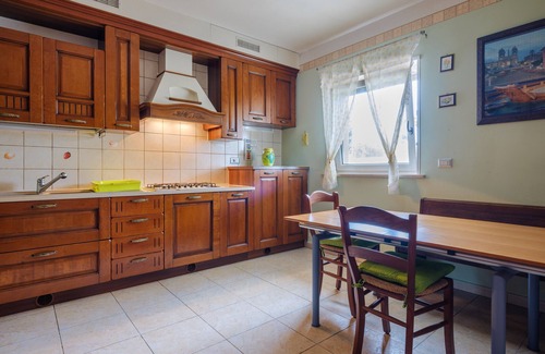Casalabate House | Apartment 'Casa Azzurra 107m Dal Mare' with Private Garden and Air Conditioning