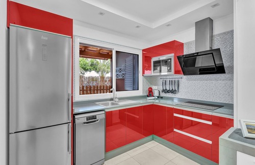 San Fernando Apartment | Apartment 'Casarossa' with Private Garden and Wi-Fi