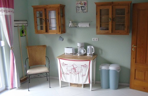 Mernes Apartment | Apartment 'Ferienwohnung Ullrich Im Spessart' with Shared Garden, Balcony and Wi-Fi