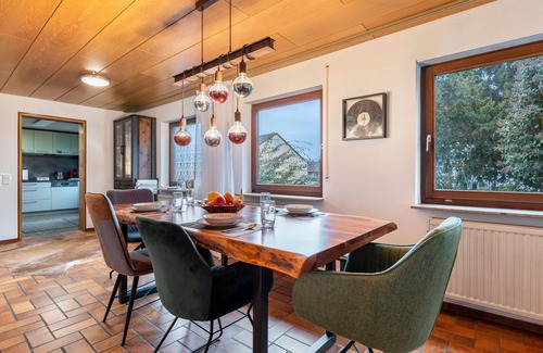 Bietigheim-Bissingen Apartment | Apartment 'Auszeit' with Shared Terrace and Wi-Fi