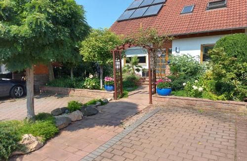 Einhausen Apartment | Apartment de luxe 73 qm mit 3 Zimmer und Terrasse