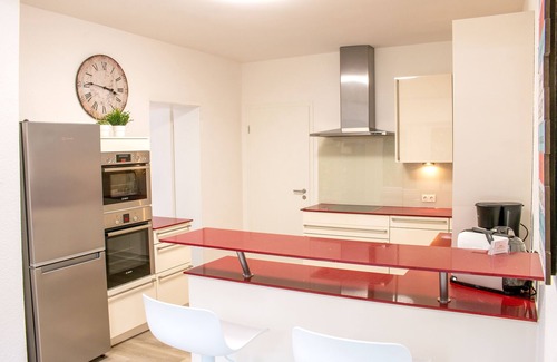 Breite Apartment | Apartment Domblick-Herkenrath EG with garden