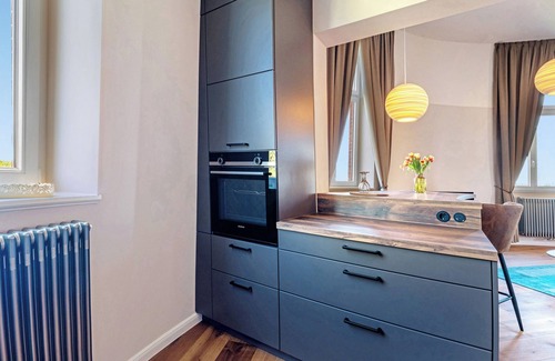 Cuxhaven Apartment | Apartment 'Drittes Obergeschoss' with Wi-Fi