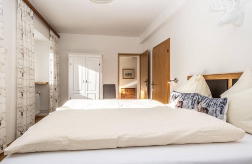 Woerth Bed & Breakfast | Apartment Edelweiß with breakfast and Sommercard - Standlgut