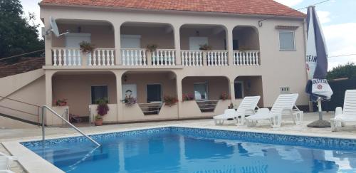 Galovac Apartment | Apartment Elena