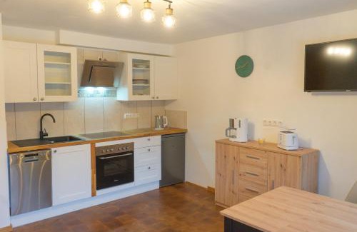 Watterbach Apartment | Apartment "Erde" im Ferienhaus am Waldbach