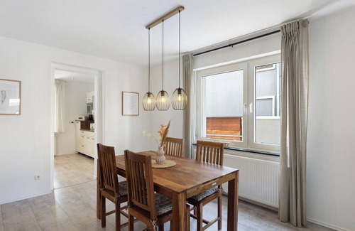 Arnsberg Apartment | Apartment 'Erdgechoss' with Private Terrace and Wi-Fi