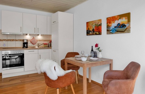 Warwerort Apartment | Apartment Fasan by Interhome