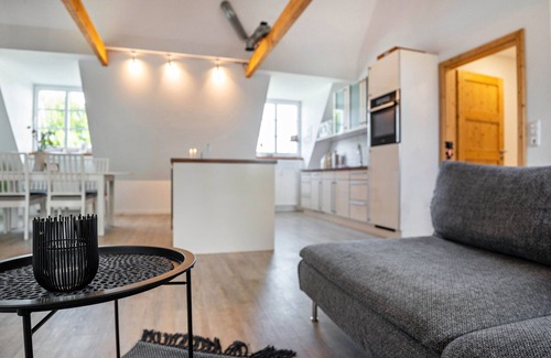 Dollerup Apartment | Apartment 'Fehrsland 2' with Private Garden and Wi-Fi